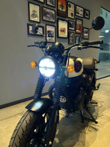 HUNTER 350cc TOKYO - CONSULTORA ESTER *)