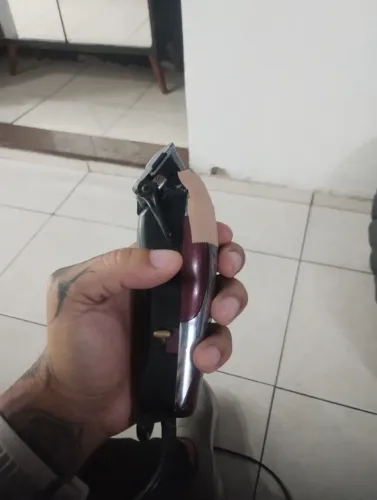 Máquina de corte wahl magic clip usada