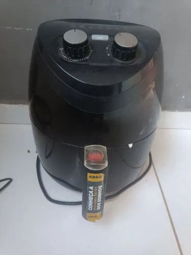Air fryer antiaderente Britânia 3.5L