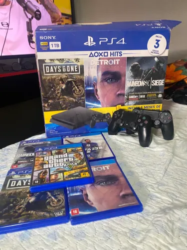 PlayStation 4 slim 1tb