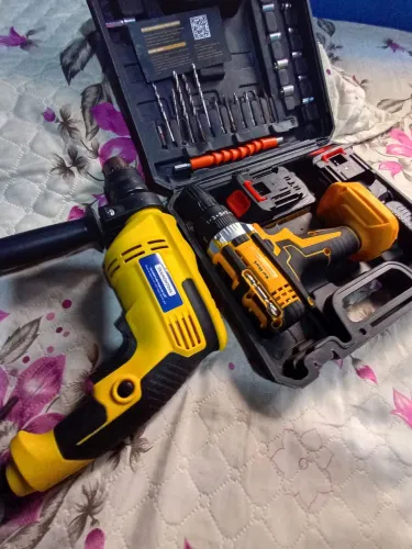 Vendo furadeira e parafusadeira 