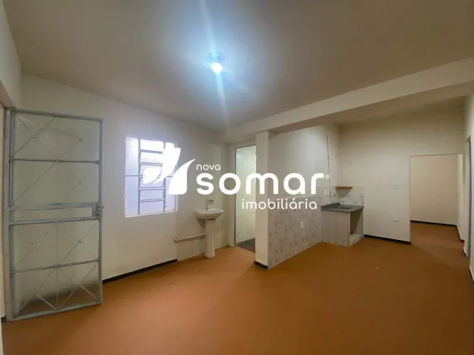 Casa para aluguel, 3 quartos, 1 vaga, Bom Pastor - Divinopolis/MG