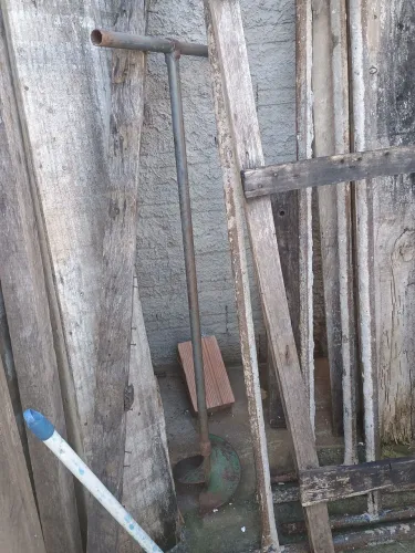 Vendo alavanca e trado de ferro