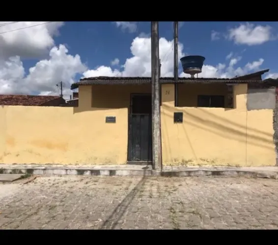 Casa 2 quartos, a 300 metros da BR 101 e da Gauchinha!