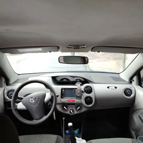 Toyota Etios XLS Sedan 1.5 Flex 16V 4P Mec. 2013