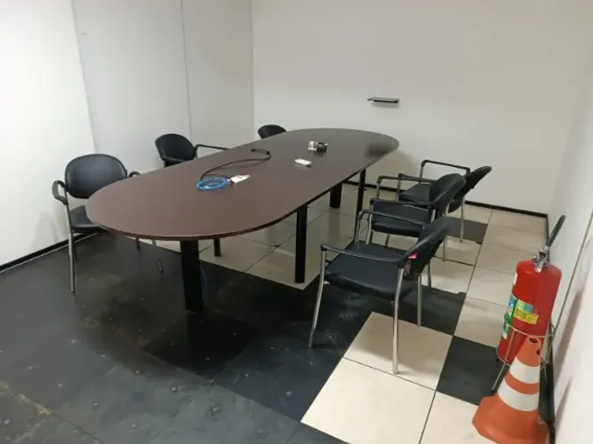 Mesa de reunião para escritório