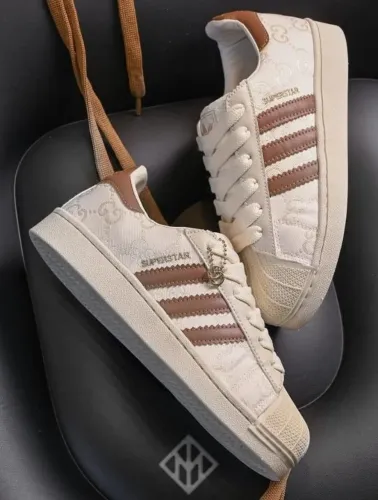 Adidas Super Star Branco e Marrom, novo original, vários tamanhos, pronta entrega, OLX