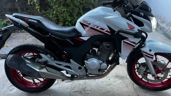 HONDA CB TWISTER FLEXONE 22