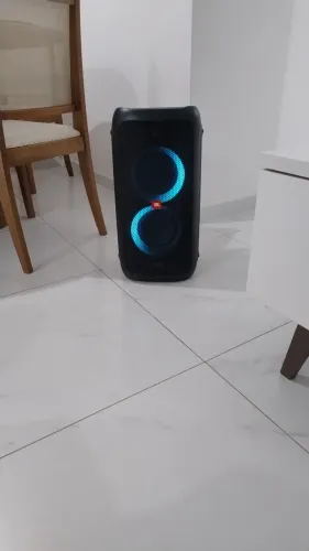 JBL partybox 100