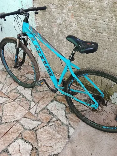 Vendo bike lótus semi nova e com nota fiscal
