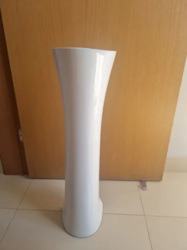 Coluna para lavatório/pia.