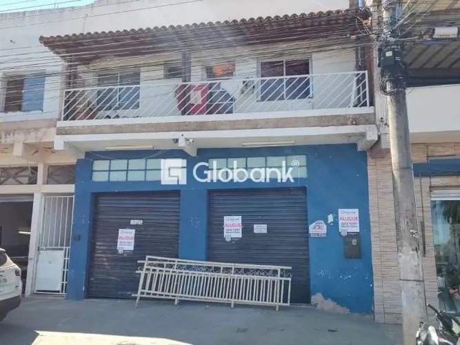 Loja/Salão/Ponto Comercial em Montes Claros, no bairro Antônio Pimenta, para locação.