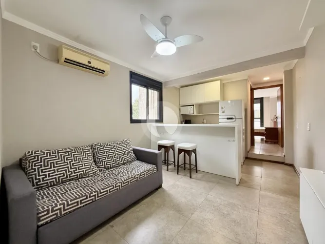 Apartamento 100% mobiliado para locação com 01 quarto no centro de Santa Maria!
