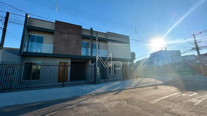Sobrado com 3 dormitórios à venda, 88 m² por R$ 580.000,00 - Cidade Industrial - Curitiba/