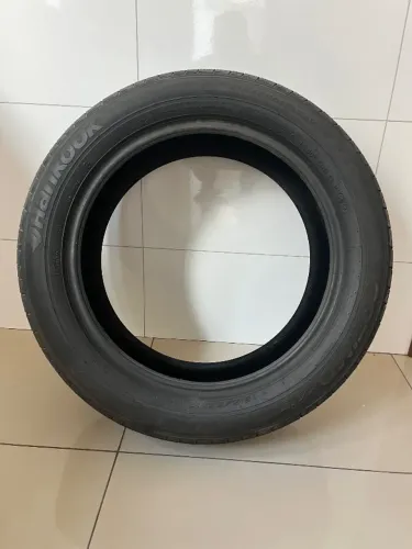 Pneu hankook 215 55 17