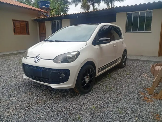 Volkswagen Up! Move 1.0 TSI Total Flex 12V 5P 2016