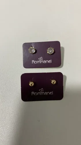 Conjunto de brincos romanel