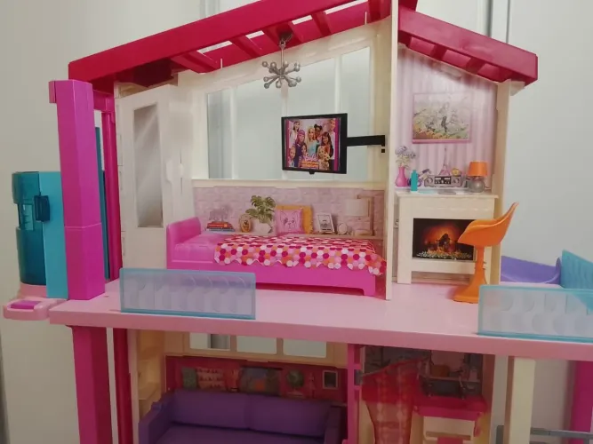 CASA DA BARBIE SONHOS 70 ACESSORIOS