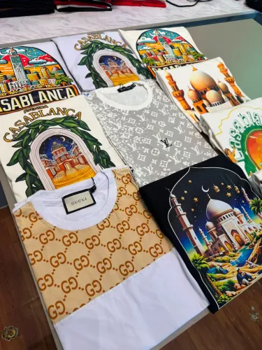 Roupas em promoção