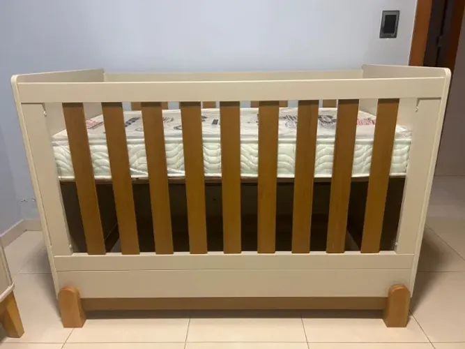 Berço lótus marca reller novo, com colchão Ortobom