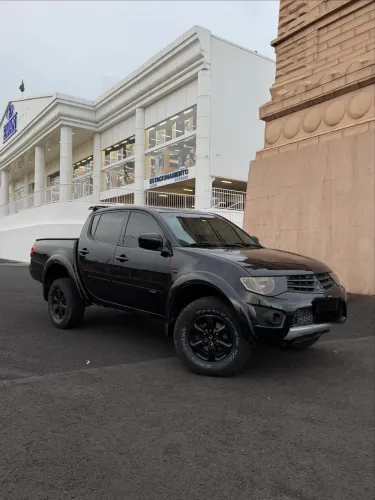 Mitsubishi L200 Triton HPE 3.2 CD TB Int.diesel MEC 2012