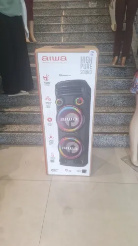 Torre de som com fio aiwa 2300 wats ótima potência com nota fical  entrada de microfone 