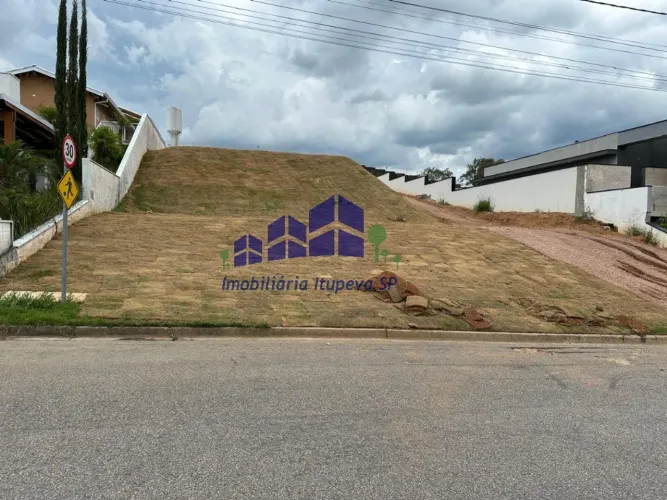 Terreno de 1.000m² em condomínio de luxo em Itupeva-SP, no Residencial Montes Claros. Apro