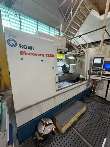 Centro de usinagem Discovery 1250 com 4 eixo