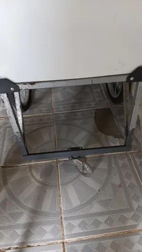 Tô Vendendo carrinho de picolé Vende-se