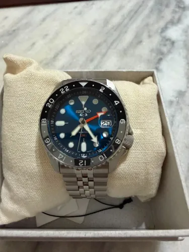 Seiko Vintage SSKO45K GMT SPORT (EDICAO ESPECIAL MODELO RARO)