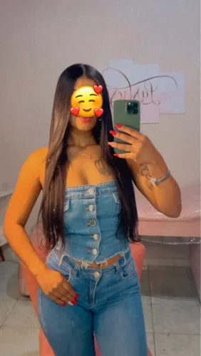 Vendo cabelo vietnamita liso 200gr já em telas 100% humano