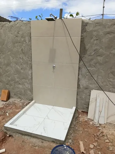 Pedreiro e pintor em geral