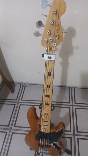 Vendo baixo squier fender