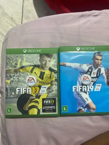 FIFA 17 + FIFA 19 - Xbox One