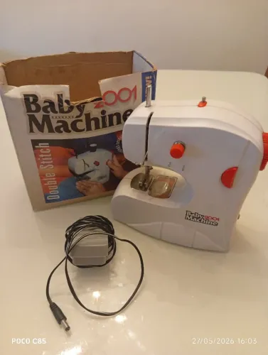 Máquina de costura baby machine 