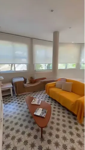 Apartamento reformado de 2 quartos com vaga escriturada no coração do Leblon