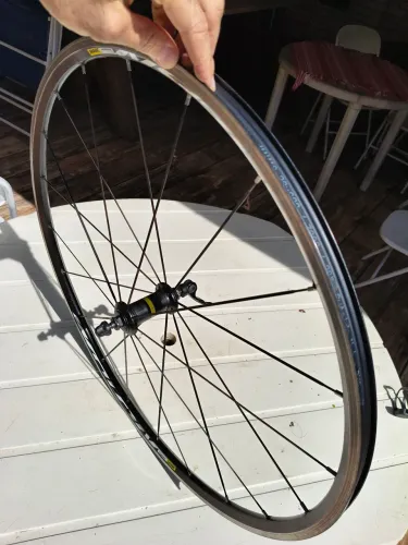 Par de rodas Mavic Aksium