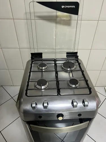 Fogão Continental 4 bocas Inox com tampa de vidro - Funcionando