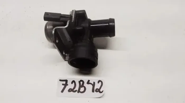 Valvula De Agua Quente Mercedse Benz C180 2011