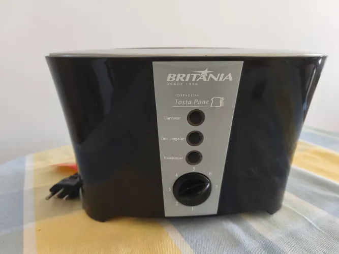 Torradeira Britânia