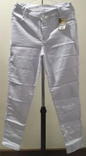 Calça Jeans Feminina Lara B - Calça Ana - Básica c/ Elastano Cintura Alta Tamanho 44 NOVA