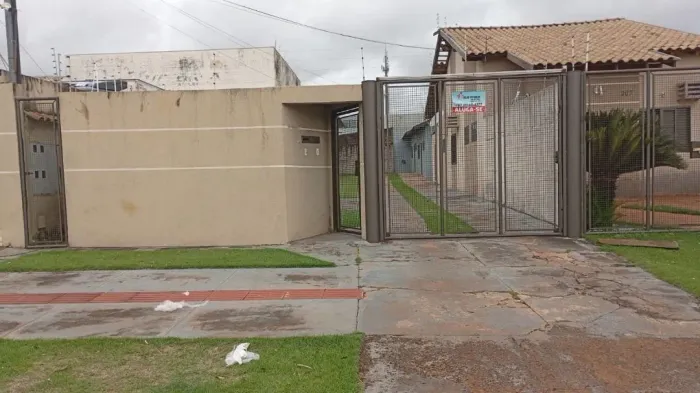Casa em Condomínio com 2 Quarto(s) e 1 banheiro(s) para Alugar, 40 m² por R$ 1500 / Mês