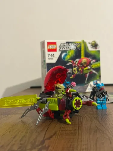 Lego Galaxy Squad 70700 space swarmer completo com caixa
