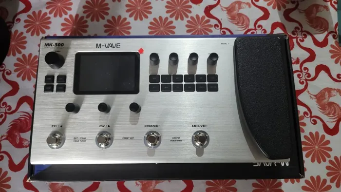Pedaleira MK300