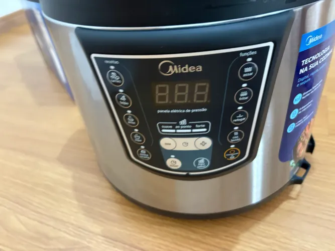 Panela elétrica Midea 6L