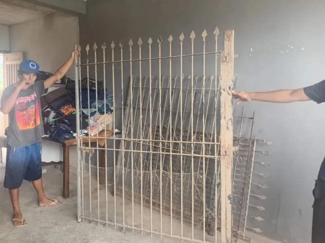 Portão ferro