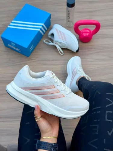 Tenis