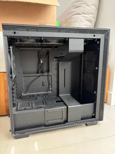 Gabinete NZXT H710i com caixa + 4 fans