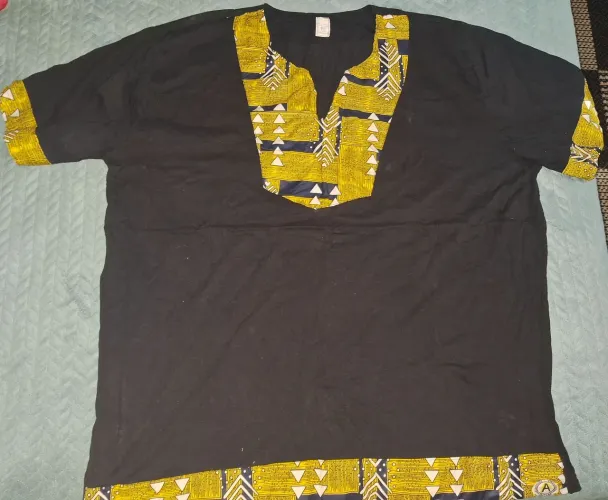 Camiseta Africana Preta EXG