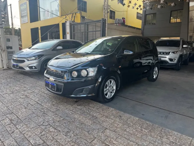 Chevrolet Sonic HB LT 1.6 16V Flexpower 5P Mec. 2013